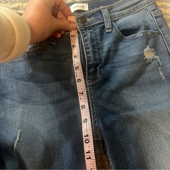 SOLD - Picture 4 of 10